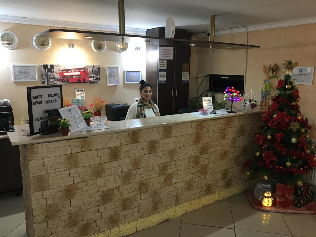 Magic Accommodation Bucarest Esterno foto