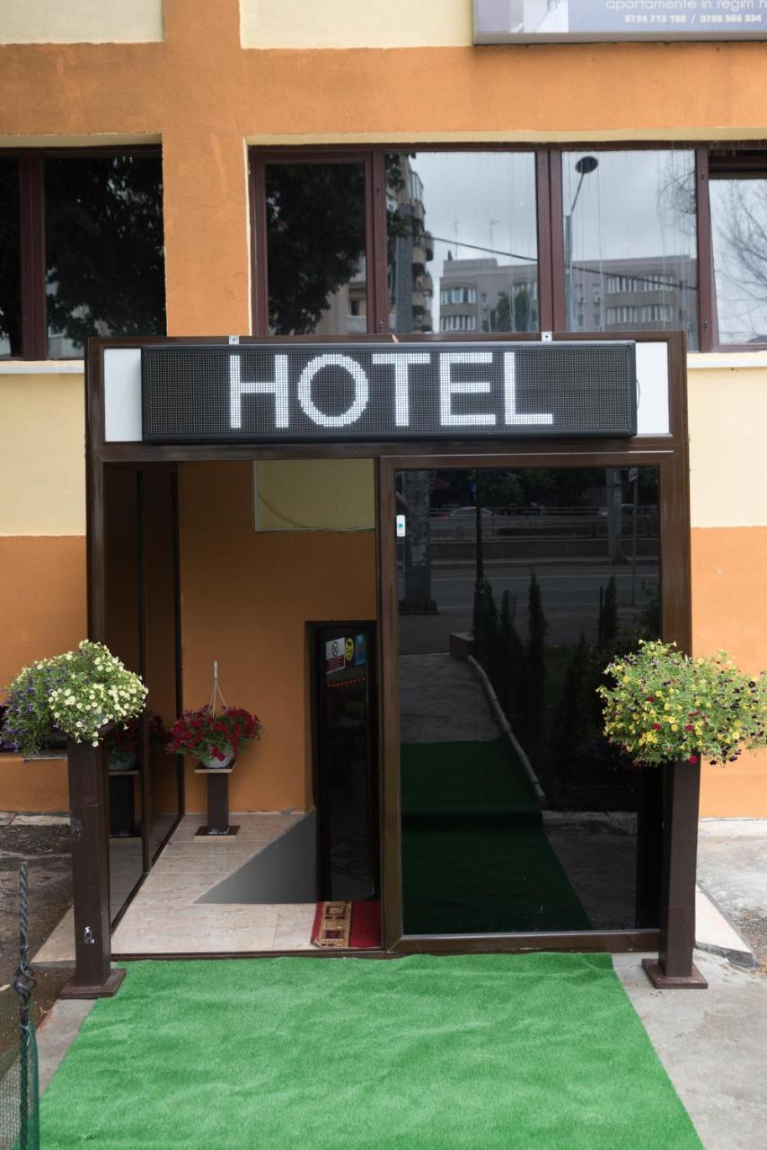 Magic Accommodation Bucarest Esterno foto