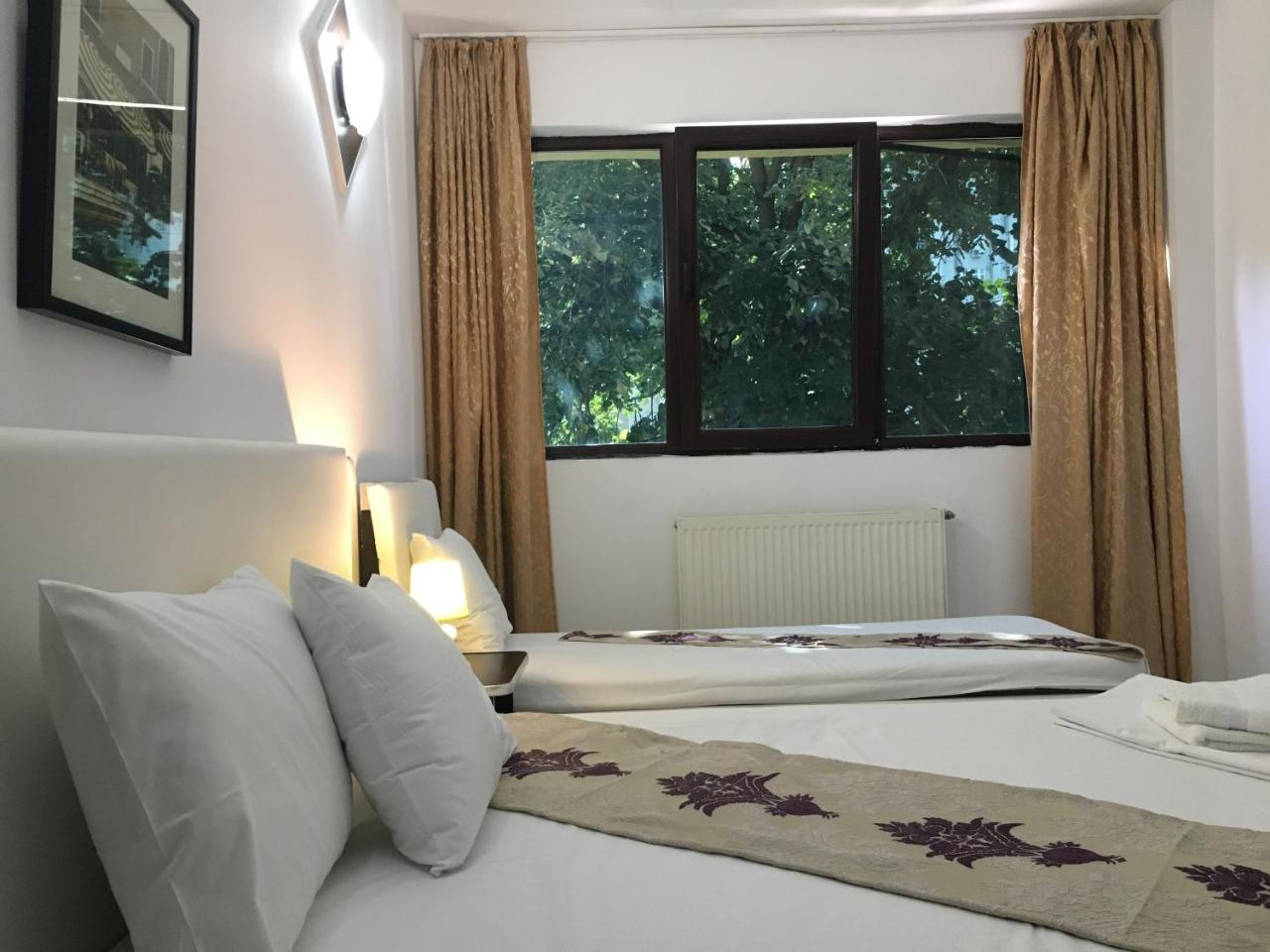 Magic Accommodation Bucarest Esterno foto