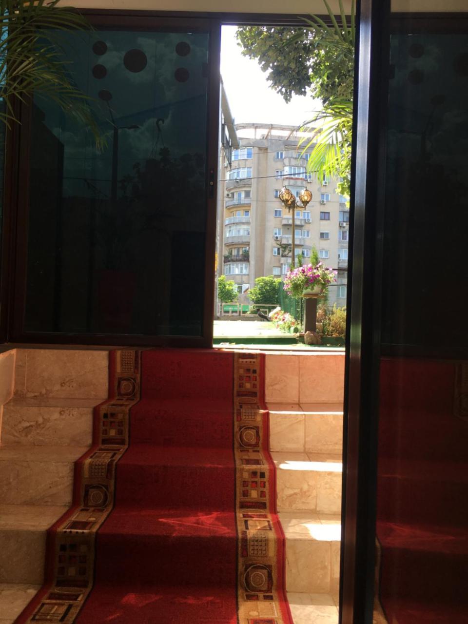 Magic Accommodation Bucarest Esterno foto