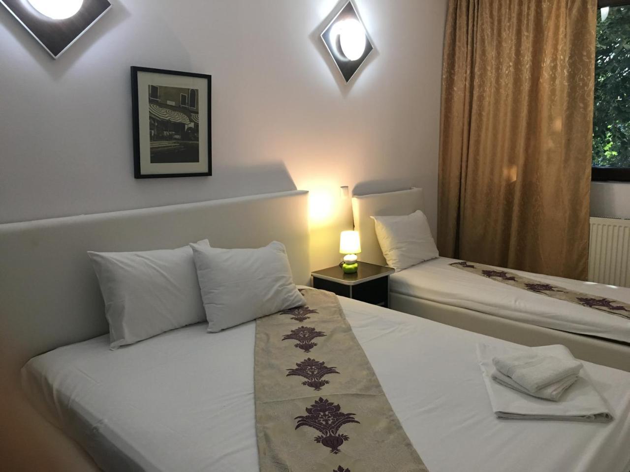 Magic Accommodation Bucarest Esterno foto