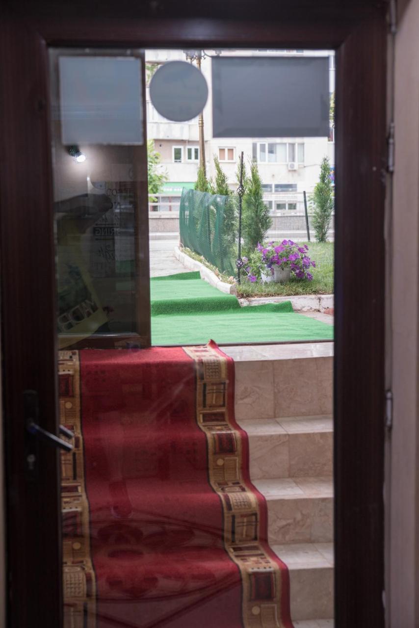 Magic Accommodation Bucarest Esterno foto