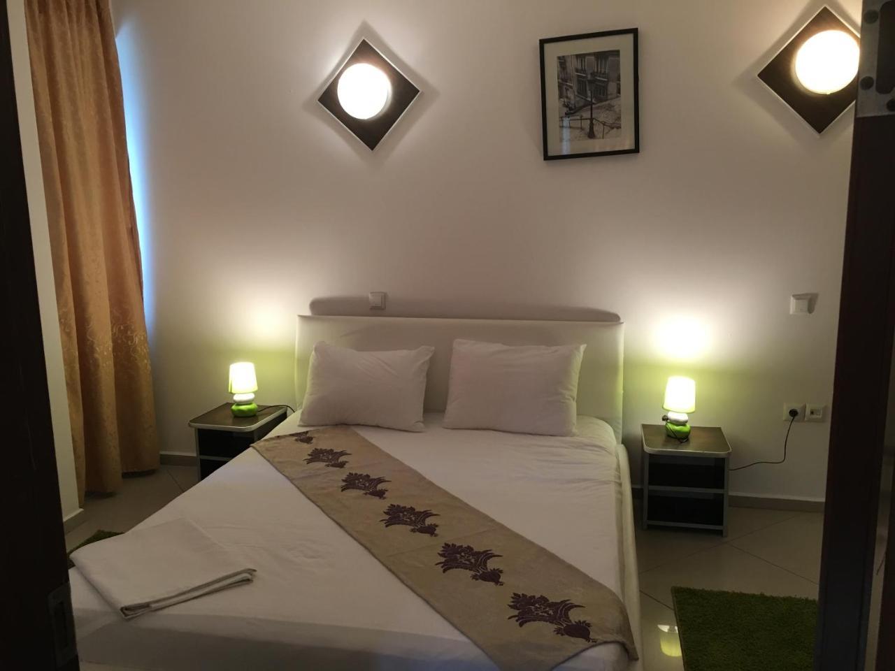 Magic Accommodation Bucarest Esterno foto