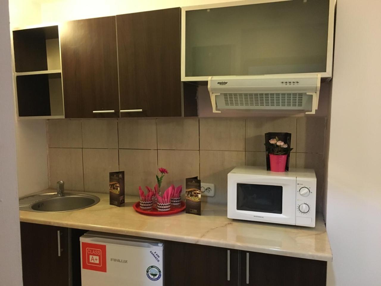 Magic Accommodation Bucarest Esterno foto