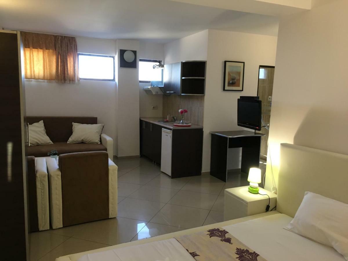 Magic Accommodation Bucarest Esterno foto
