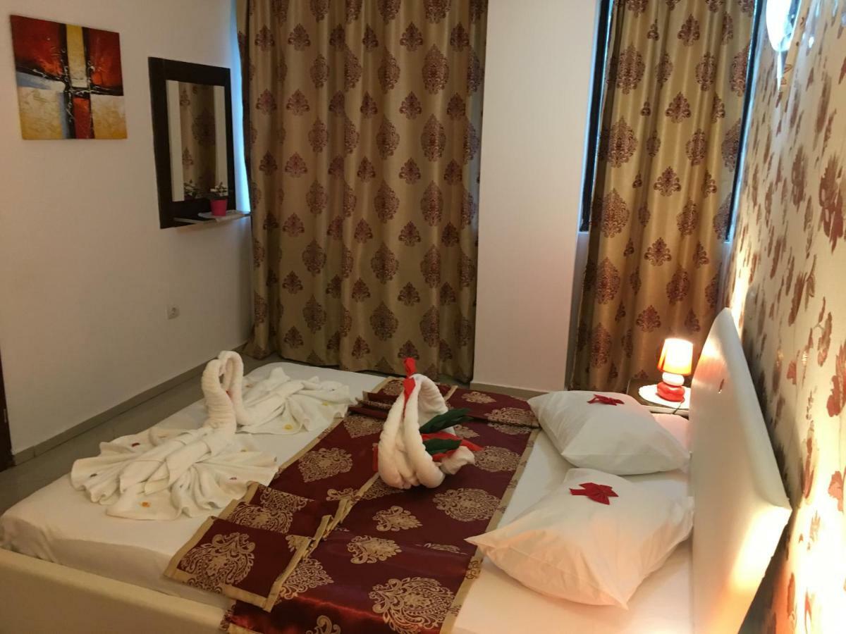 Magic Accommodation Bucarest Esterno foto